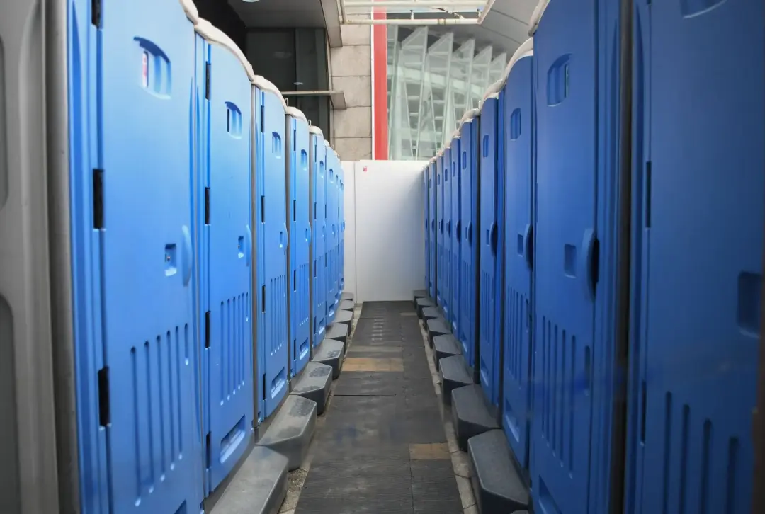 Construction Toilet Servicing